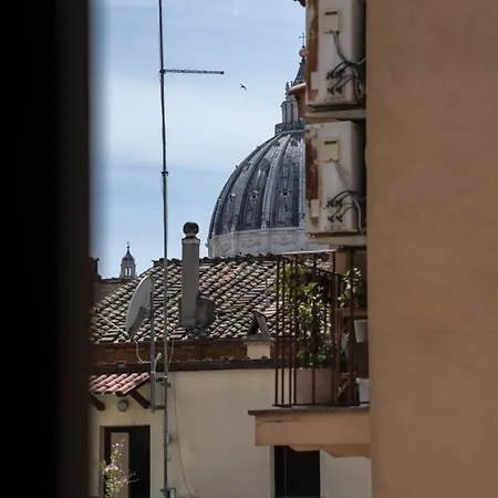 Vatican Boutique St. Peter Dome View Apartment Rom