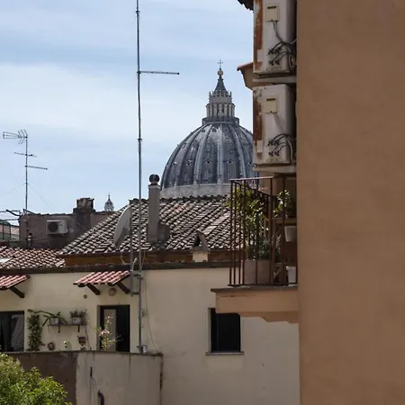 Apartment Vatican Boutique St. Peter Dome View *