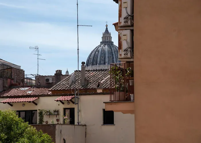 Vatican Boutique Apartment St Peter Dome View